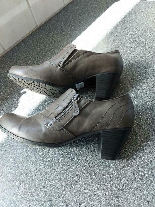 Bruingrijze schoenen van Mel & Co maat 39, Kleding | Dames, Schoenen, Zo goed als nieuw, Ophalen of Verzenden
