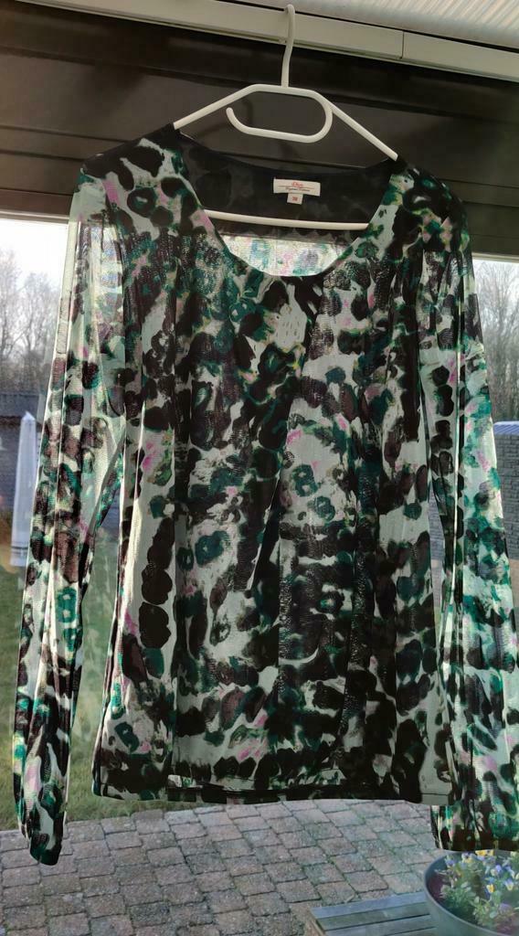 Doorzichtige blouse met luipaard motief 👗, Kleding | Dames, Blouses en Tunieken, Zo goed als nieuw, Maat 38/40 (M), Wit, Ophalen of Verzenden