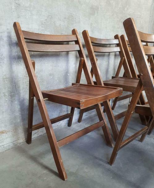 35 x partij lot vintage houten klapstoelen plooistoelen — Stoelen — 2dehands