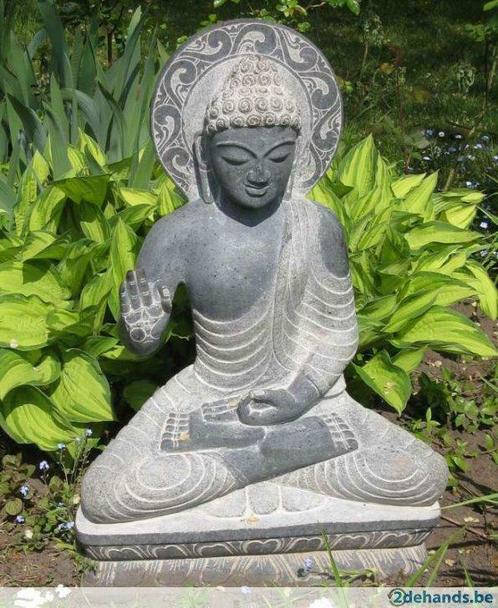 Boeddha zegenend zwart graniet ca. 79 cm, Tuin en Terras, Tuinbeelden, Zo goed als nieuw, Boeddhabeeld, Steen, Ophalen of Verzenden