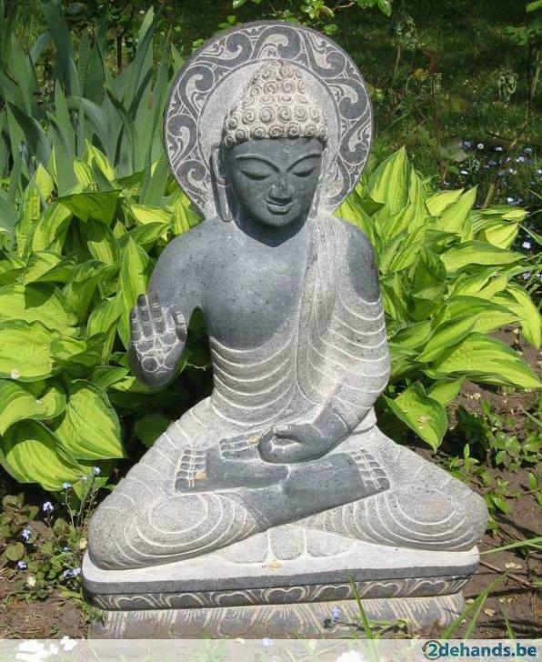 Boeddha zegenend zwart graniet ca. 79 cm, Tuin en Terras, Tuinbeelden, Zo goed als nieuw, Boeddhabeeld, Steen, Ophalen of Verzenden