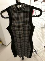 Stradivarius small kleedje zwart-wit, Kleding | Dames, Ophalen of Verzenden, Zo goed als nieuw