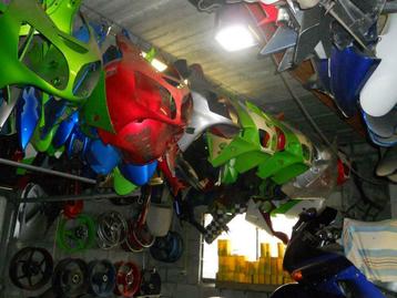 vend toutes pièces kawasaki pour tous modèles gros stock  beschikbaar voor biedingen