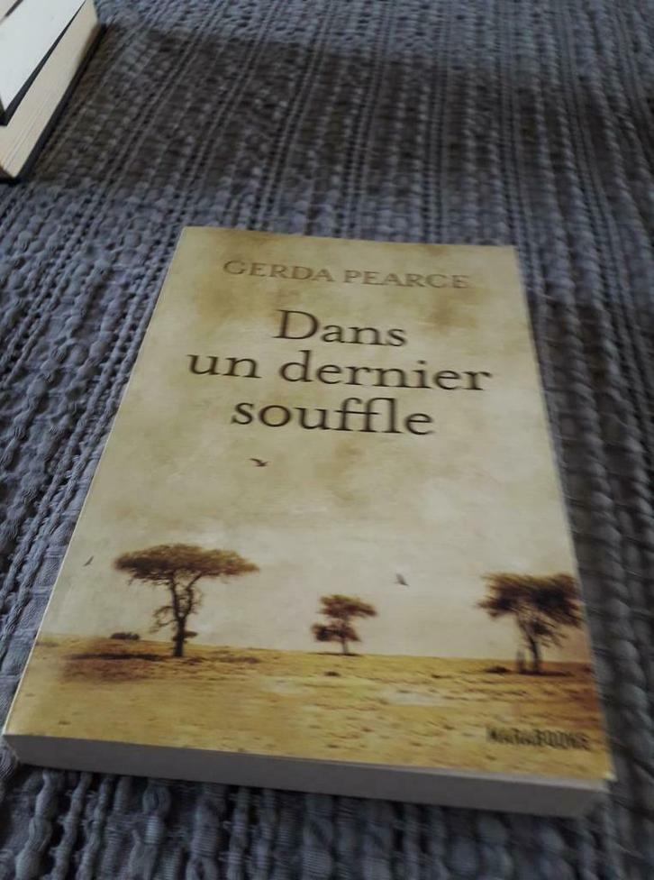 Livre roman DANS LE DERNIER SOUFFLE  .PEARCE, Livres, Romans, Utilisé, Enlèvement ou Envoi