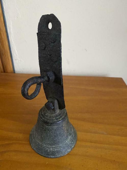 Ancienne cloche en fer, Antiquités & Art, Antiquités | Bronze & Cuivre
