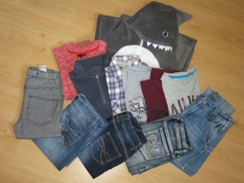 Verschillende kledingstukken voor 9-jarige, ook jeans, Enfants & Bébés, Vêtements enfant | Taille 134, Comme neuf, Ensemble, Enlèvement ou Envoi