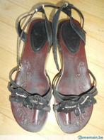 sandales HEDGREN noires  et ligne blanche P 39, Kleding | Dames, Schoenen, Zwart, Gedragen, Hedgren, Sandalen of Muiltjes
