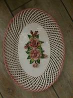Decoratief schaal met mooi opliggende bloemen.Kan ook hangen, Antiek en Kunst, Ophalen of Verzenden