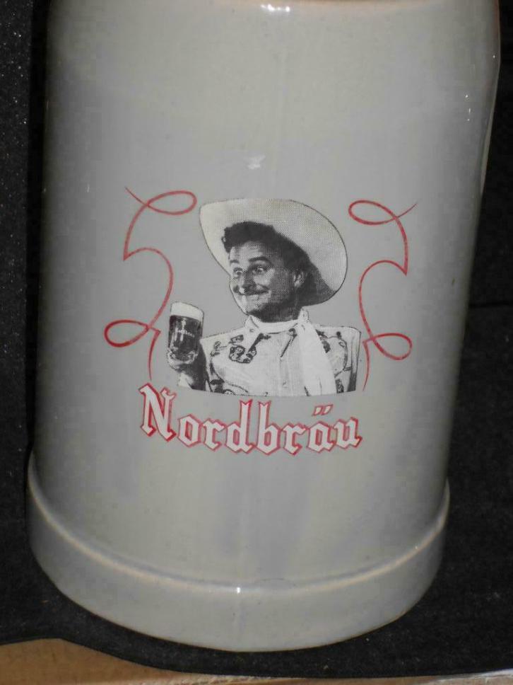 Bierkroezen.Bobbejaan Schoepen.Maes Pils, Verzamelen, Biermerken, Zo goed als nieuw, Flesje(s), Stella Artois, Ophalen of Verzenden