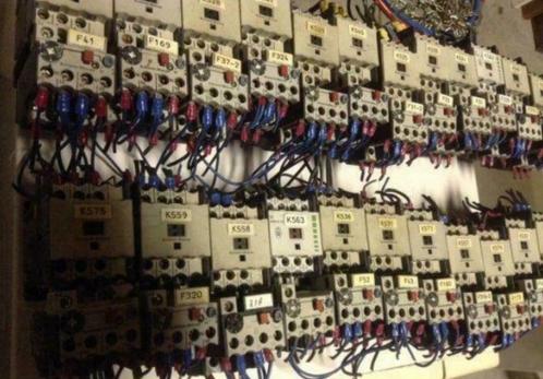 Relais, Doe-het-zelf en Bouw, Elektriciteit en Kabels, Gebruikt, Ophalen of Verzenden