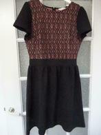 Robe noire Naf Naf, Enlèvement ou Envoi, Longueur genou, Noir, Taille 42/44 (L)