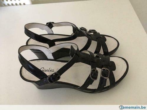 Sandales neuves pointure 41, Vêtements | Femmes, Chaussures, Neuf, Sandales de bain, Noir, Enlèvement ou Envoi