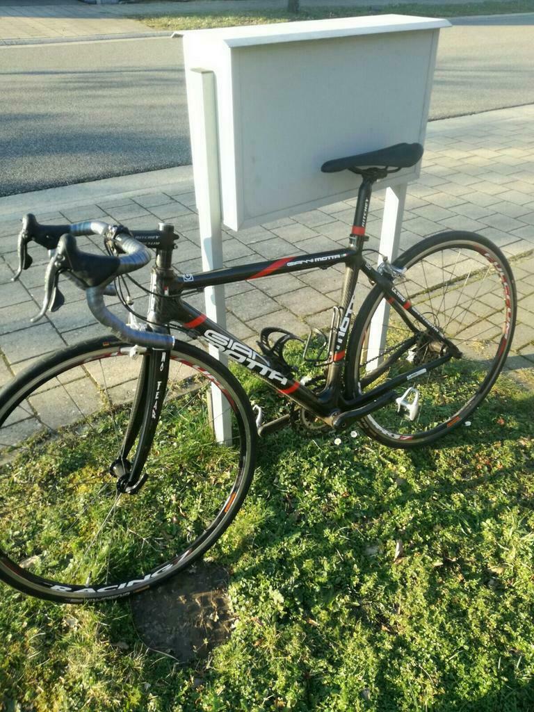 ② Koersfiets te koop maat 52 goed voor jonge wielrenster — Fietsen |  Racefietsen — 2dehands