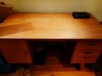 Bureau teck vintage années 60/70 + chaise voir descriptif