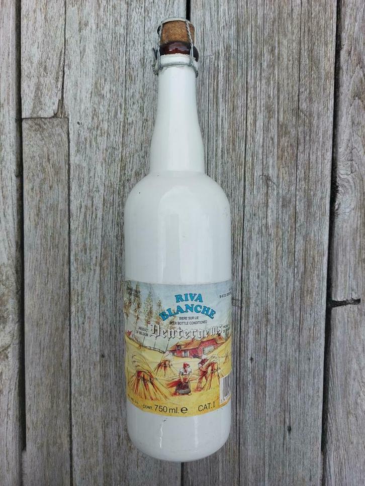 Oude bierfles Riva Blanche 75 cl (ongeopend), Verzamelen, Biermerken, Nieuw, Ophalen of Verzenden