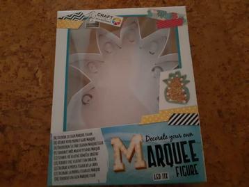 Zelf te decoreren Marquee Ananas figuur met led lampjes, Enlèvement ou Envoi, Neuf, Matériel
