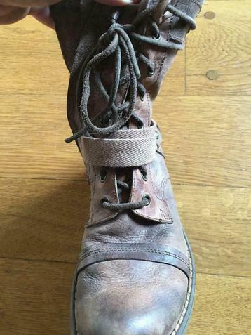 Lederen laarsjes Romagnoli beschikbaar voor biedingen