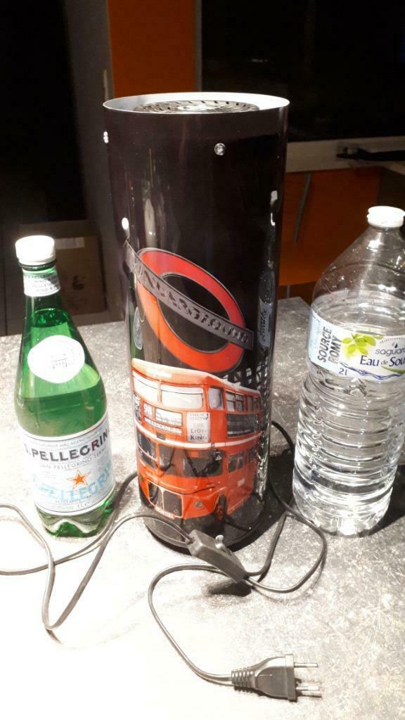 Lampe rotative deco Londres 41cm, Huis en Inrichting, Lampen | Tafellampen, Gebruikt, Minder dan 50 cm, Kunststof, Ophalen of Verzenden