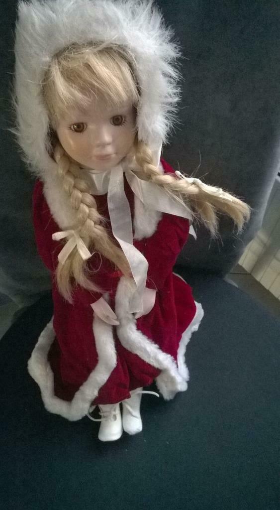 porseleinen poppen 3 verschillende, Verzamelen, Poppen, Gebruikt, Pop, Ophalen of Verzenden