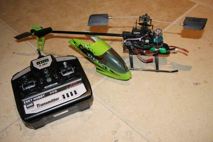 Honey Bee Helicopter, 1x licht beschadigde,, Hobby en Vrije tijd, Modelbouw | Radiografisch | Helikopters en Quadcopters, Gebruikt