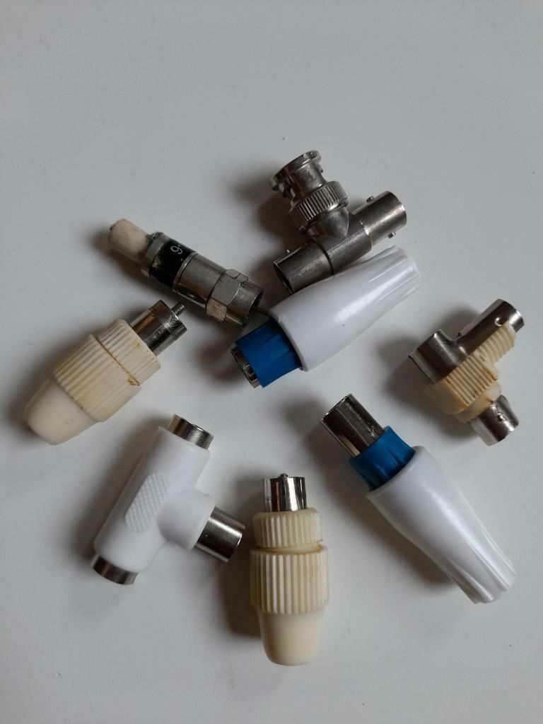 Set de prises antenne, Enlèvement ou Envoi, Comme neuf, Moins de 2 mètres, Câble TV