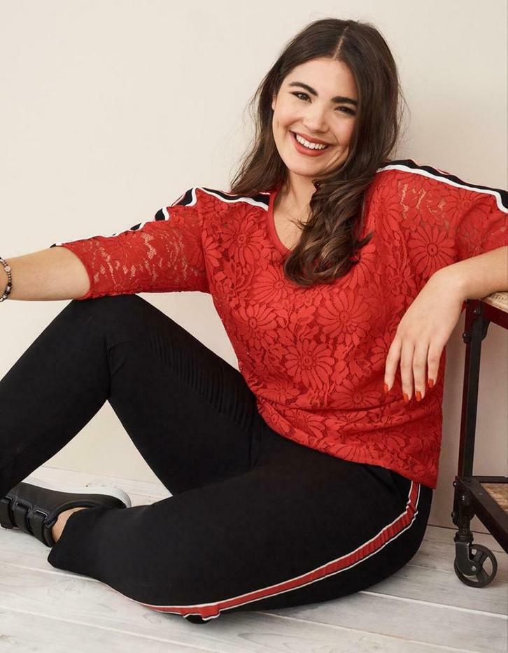 SAMOON, Prachtige kanten top, maat 48/50, Kleding | Dames, Blouses en Tunieken, Gedragen, Maat 46/48 (XL) of groter, Rood, Ophalen of Verzenden