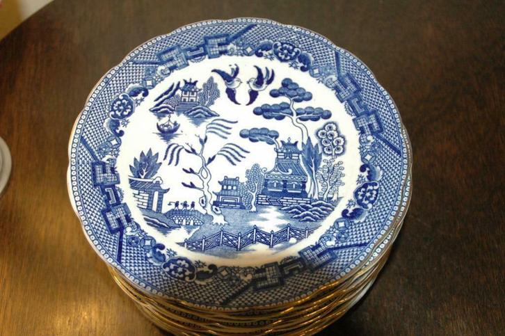 CHINEES PORSELEIN - 11 BORDJES - DIAMETER: 197 mm, Antiek en Kunst, Antiek | Servies los, Ophalen