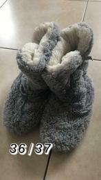 Warme pantoffels maat 36/37, Kinderen en Baby's, Kinderkleding | Schoenen en Sokken, Ophalen, Meisje, Overige typen, Zo goed als nieuw