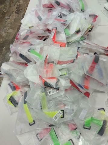 Spanbandjes met velcro beschikbaar voor biedingen