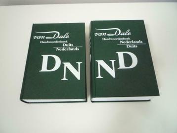 2 handwoordenboeken van Dale Nederlands-Duits / Duits-NL
