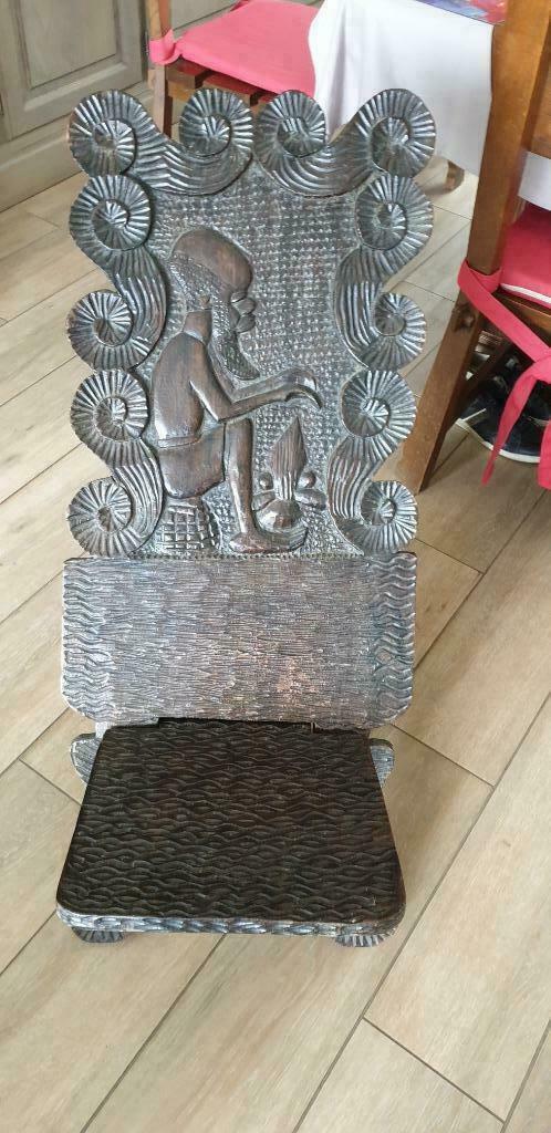 Afrikaanse stoel, Antiek en Kunst, Antiek | Meubels | Kasten, Ophalen