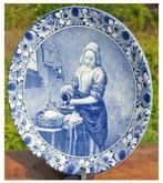 plat mural delft  2  "la laitière  ", Antiquités & Art