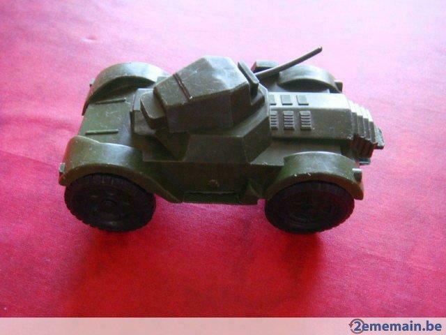 JEEP militaire avec tourelle. Plastique "Vintage N°3"., Enlèvement ou Envoi, Utilisé