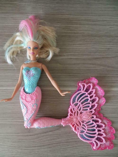 Barbie Sirène Couleur - Mattel 2012, Kinderen en Baby's, Speelgoed | Poppen, Gebruikt, Barbie, Ophalen of Verzenden