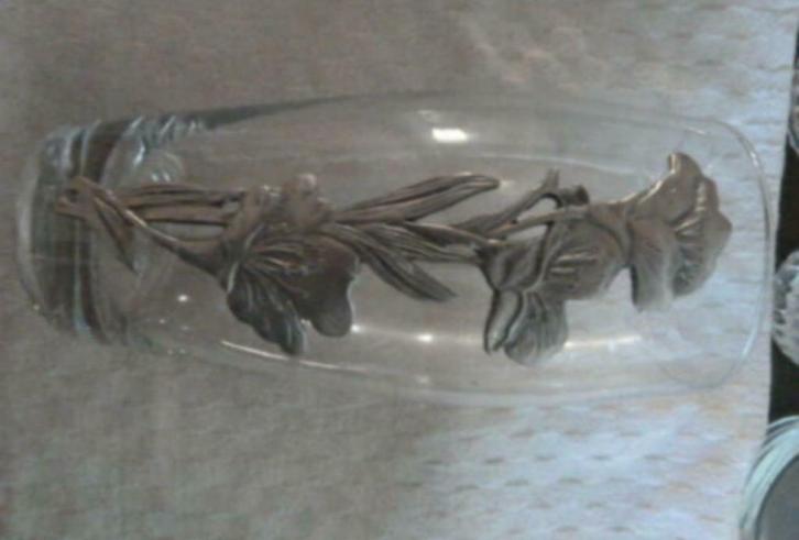 #K bier glas " bloemen in lood op het glas ", Collections, Verres & Petits Verres, Neuf, Verre à bière, Enlèvement ou Envoi