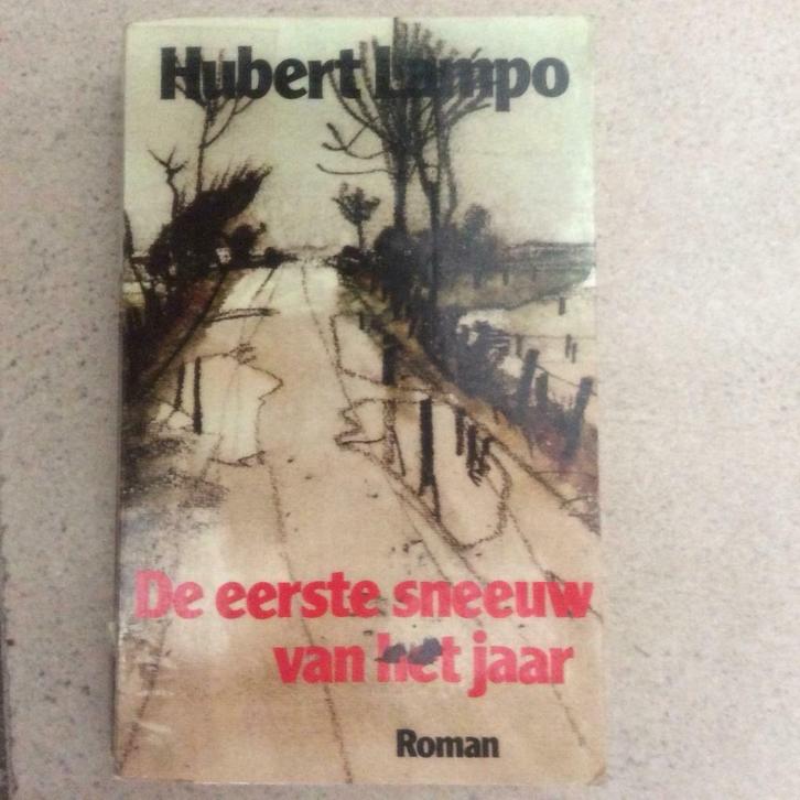 De eerste sneeeuw van het jaar (Hubert Lampo) WOII, Boeken, Historische romans, Gelezen, Ophalen of Verzenden