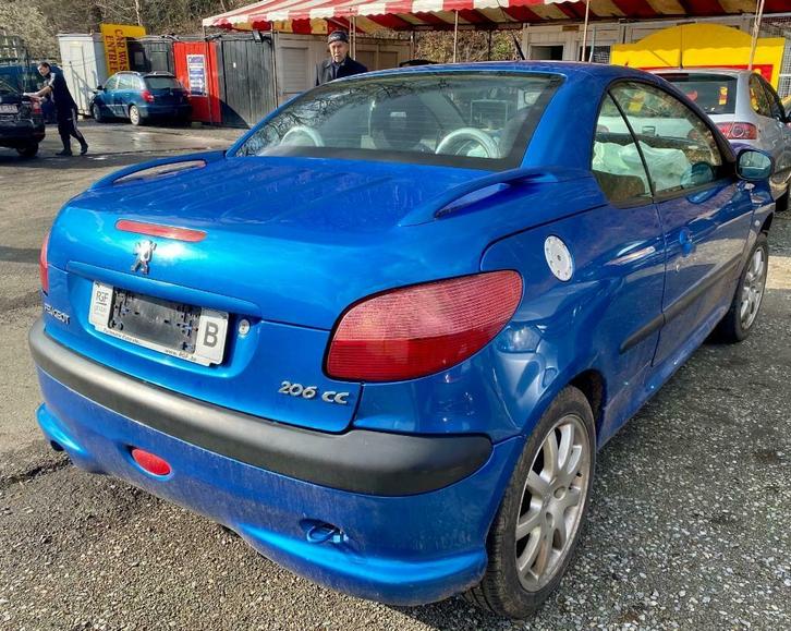 Peugeot 206cc cabrio 1.6i complet ou pour pièces, Auto's, Peugeot, Bedrijf, Lichtmetalen velgen, Benzine, Euro 3, Cabriolet, 3 deurs