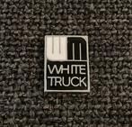 PIN - WHITE - TRUCK - CAMION, Transport, Utilisé, Envoi, Insigne ou Pin's