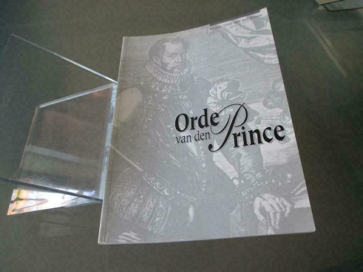 Orde van den Prince –  Fons Verboven / 40 jaar Orde van den, Boeken, Kunst en Cultuur | Beeldend, Zo goed als nieuw, Schilder- en Tekenkunst