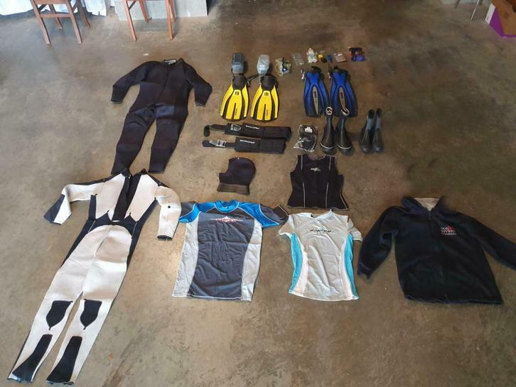 Lot duikuitrusting: duiksuit zwemvliezen duikpak enz ..., Watersport en Boten, Watersportkleding, Gebruikt, Overige typen, Dame of Heer
