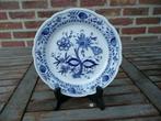 Bord, schotel Kahla Zwiebelmuster + houten staander, Antiek en Kunst, Ophalen of Verzenden