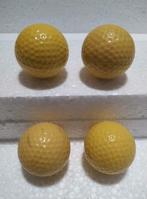 4 belles balles de golf jaunes - Vendues uniquement ensemble, Sports & Fitness, Autres marques, Utilisé, Enlèvement ou Envoi, Balle(s)