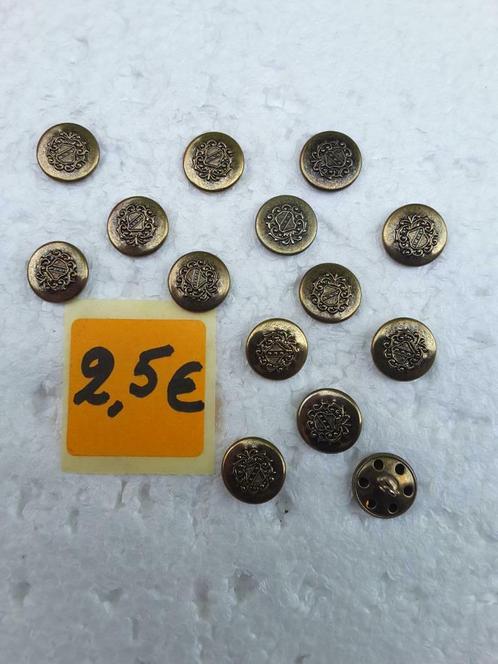 lot van 14 knopen van 14 mm goud met schacht B1414QD, Hobby en Vrije tijd, Naaien en Fournituren, Nieuw, Knoop of Knopen, Ophalen of Verzenden