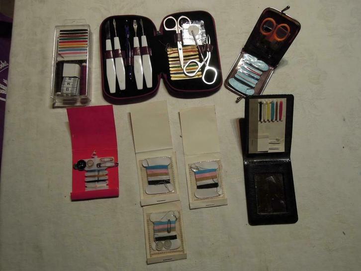 naaiset naaigarnituurtje reisset manicureset, Hobby & Loisirs créatifs, Couture & Fournitures, Utilisé, Enlèvement ou Envoi