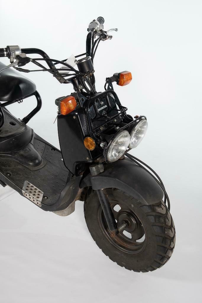 ② Honda zoomer NPS50 ( scooter ) — Brommers | Honda — 2dehands