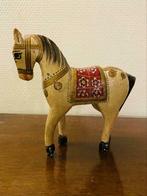 Petit cheval en bois peint, Utilisé