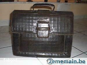 Mallette en Cuir beschikbaar voor biedingen