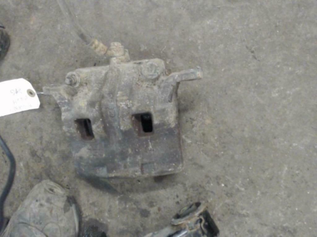 etrier avant gauche  nissan navara  2010, Autos : Pièces & Accessoires, Freins & Transmission, Enlèvement ou Envoi, Utilisé, Nissan