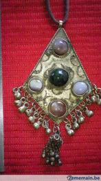 pendentif  avec pierres semi précieuses, Bijoux, Sacs & Beauté, Utilisé, Enlèvement ou Envoi