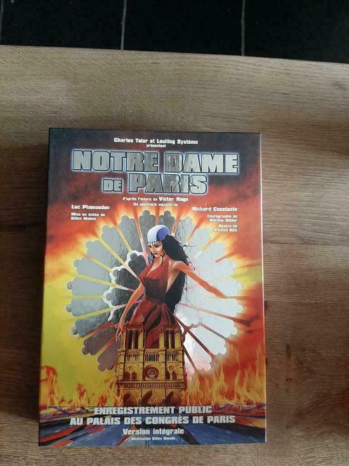 Coffret VHS "Notre Dame de Paris", CD & DVD, VHS | Film, Enlèvement ou Envoi